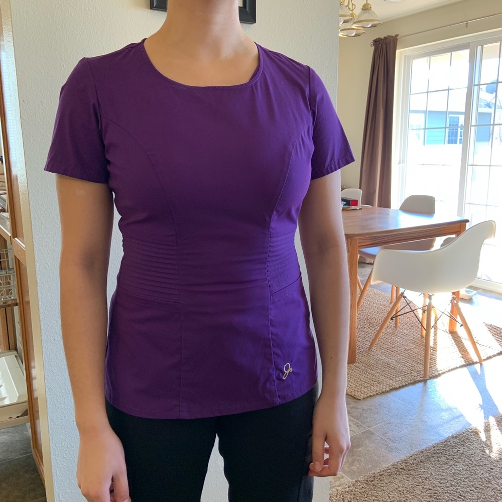 Limited Edition Pintuck Jannuu Scrub Top
